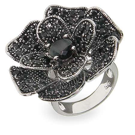 flower black cocktail ring at eve's addiction and how to wear a cocktail ring