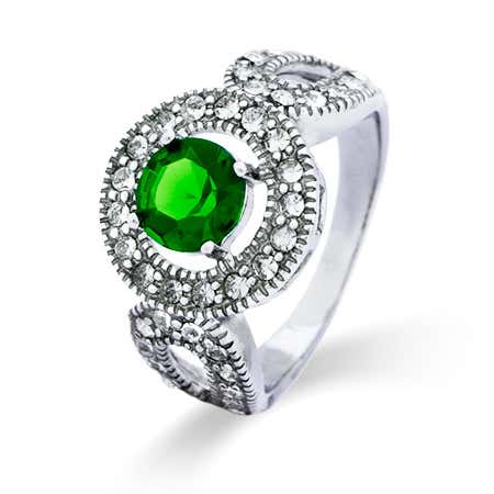 vintage green cocktail ring at eve's addiction and how to wear a cocktail ring